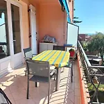 Apartment A Saint-aygulf, A 50 M De La Plage, Avec Parking Prive Frejus