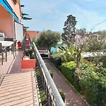 A Saint-aygulf, A 50 M De La Plage, Avec Parking Prive Apartment *