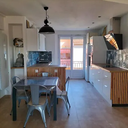 شقة A Saint-aygulf, A 50 M De La Plage, Avec Parking Prive *