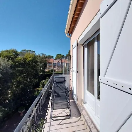 A Saint-aygulf, A 50 M De La Plage, Avec Parking Prive شقة *