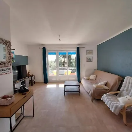 Saint-aygulf,appartement à 50 M De La Mer, Avec Parking Privé *
