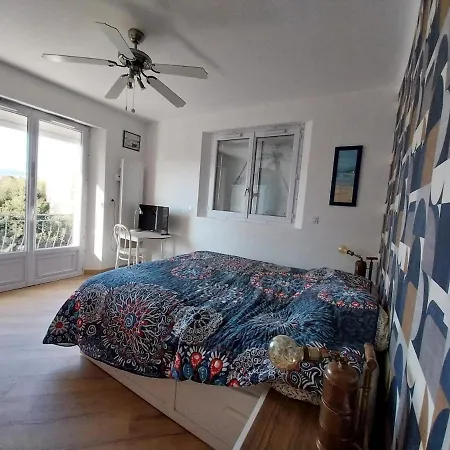 A Saint-aygulf, A 50 M De La Plage, Avec Parking Prive *